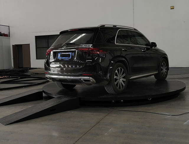 360°Rotating Steel Car Turntable Fully Hydraulic Auto Show Display Platform